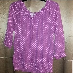 🎯 4 for $16 🎯 Off the shoulders or on blouse